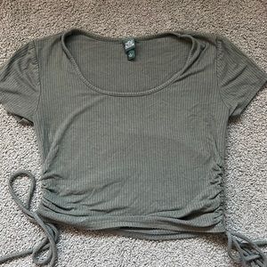 Cropped cinched shirt